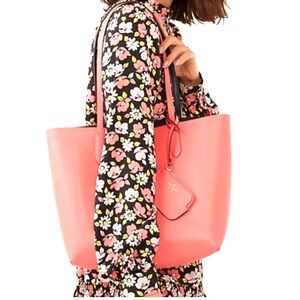 Kate Spade Reversible Pink & Navy Large Tote w Attached Key or Coin Pouch
